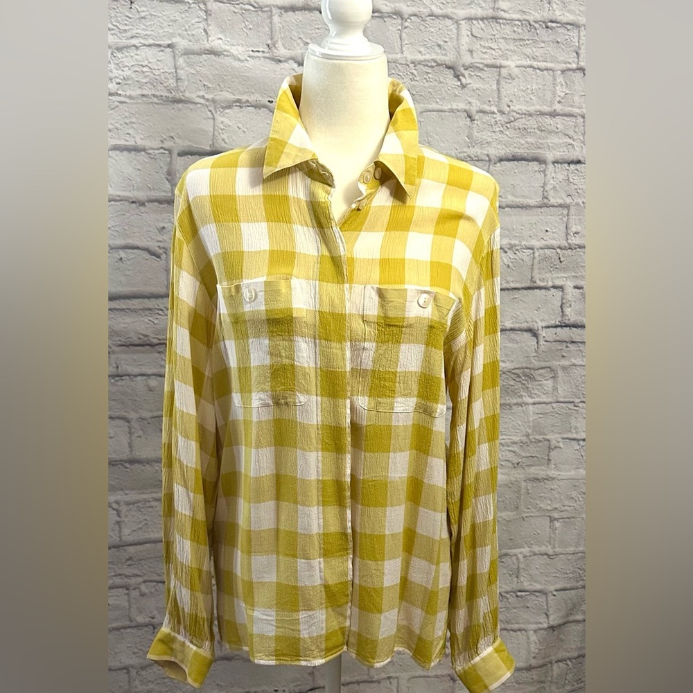 Liz Claiborne Mustard gingham top (EUC)